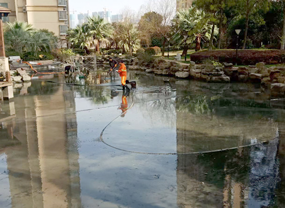 黔南景观池淤泥清理